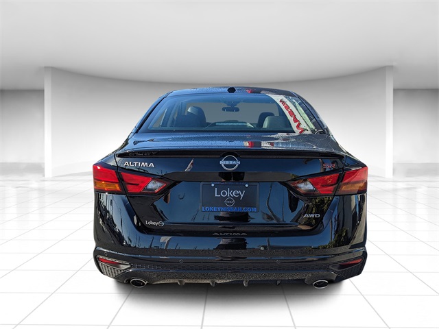 2025 Nissan Altima SR photo 4