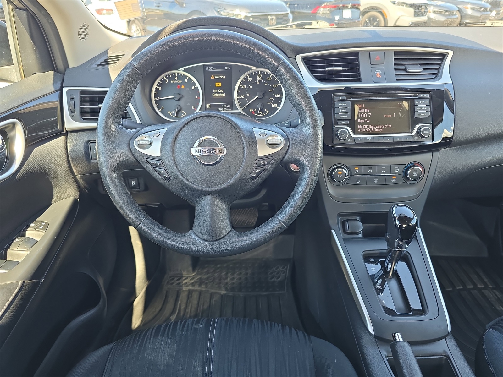 2017 Nissan Sentra SV photo 10