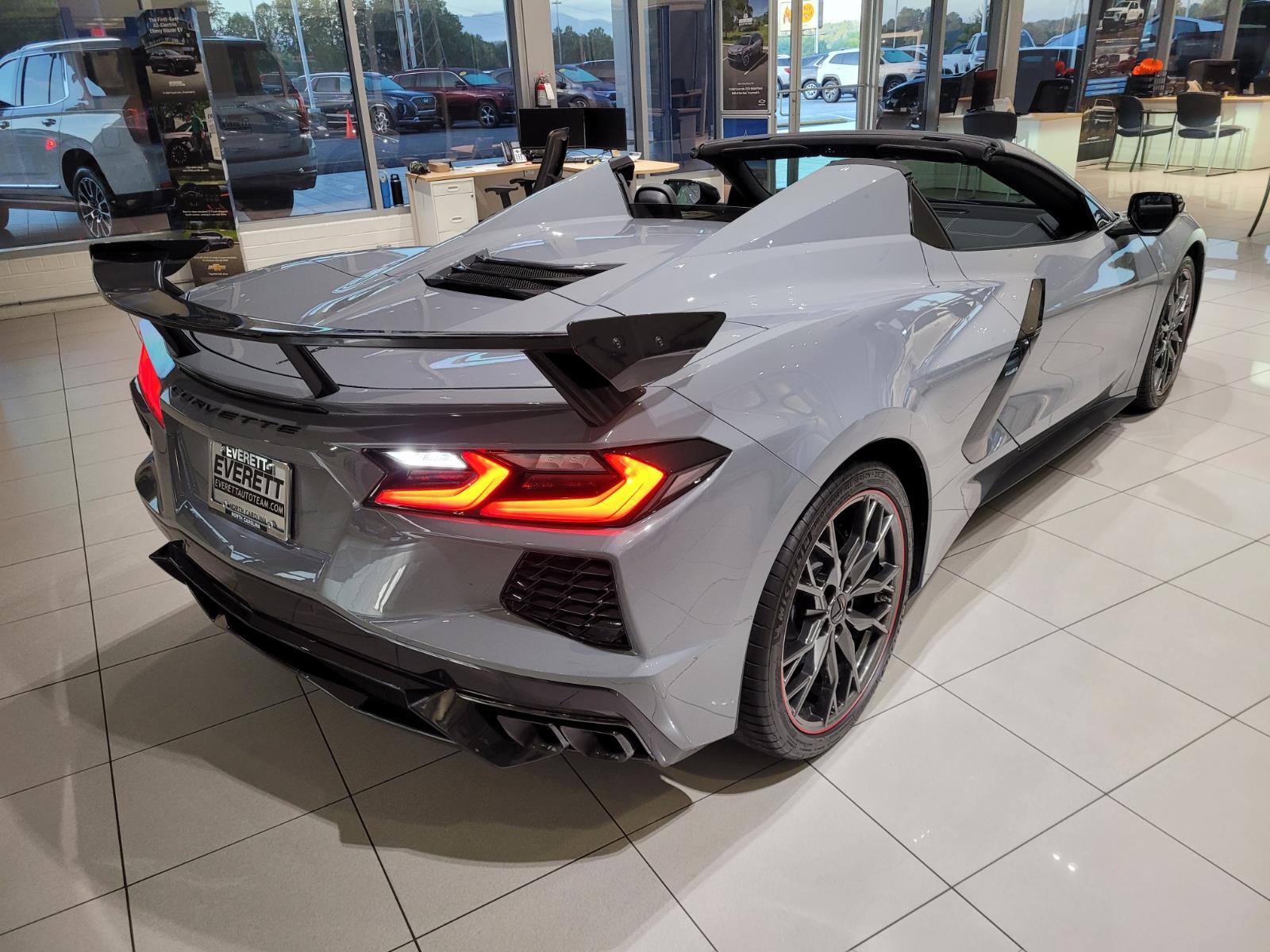 2025 Chevrolet Corvette Stingray 2LT photo 12