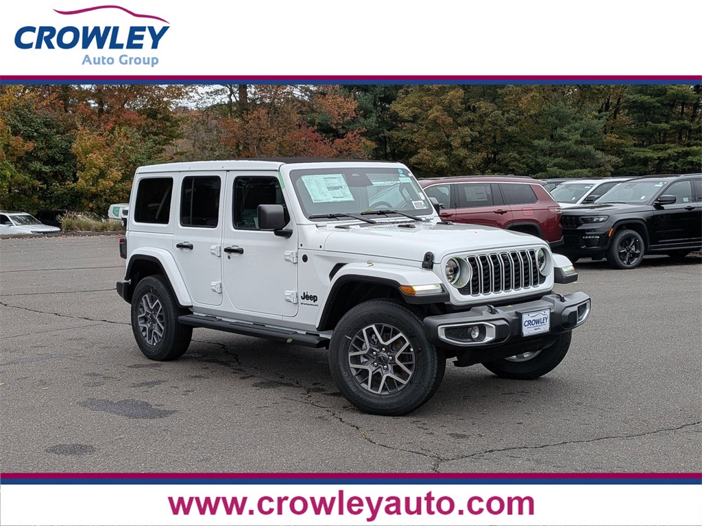 2025 Jeep Wrangler 4-Door Sahara's photo