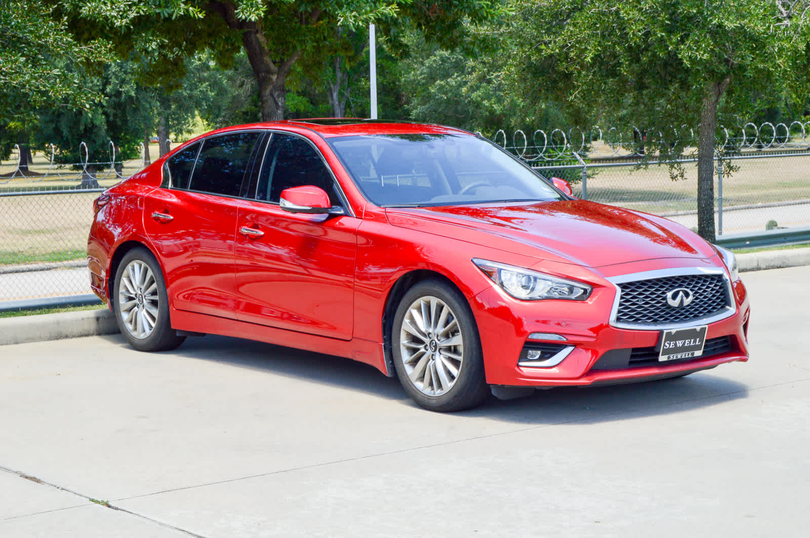 2021 Infiniti Q50 3.0t LUXE photo 3