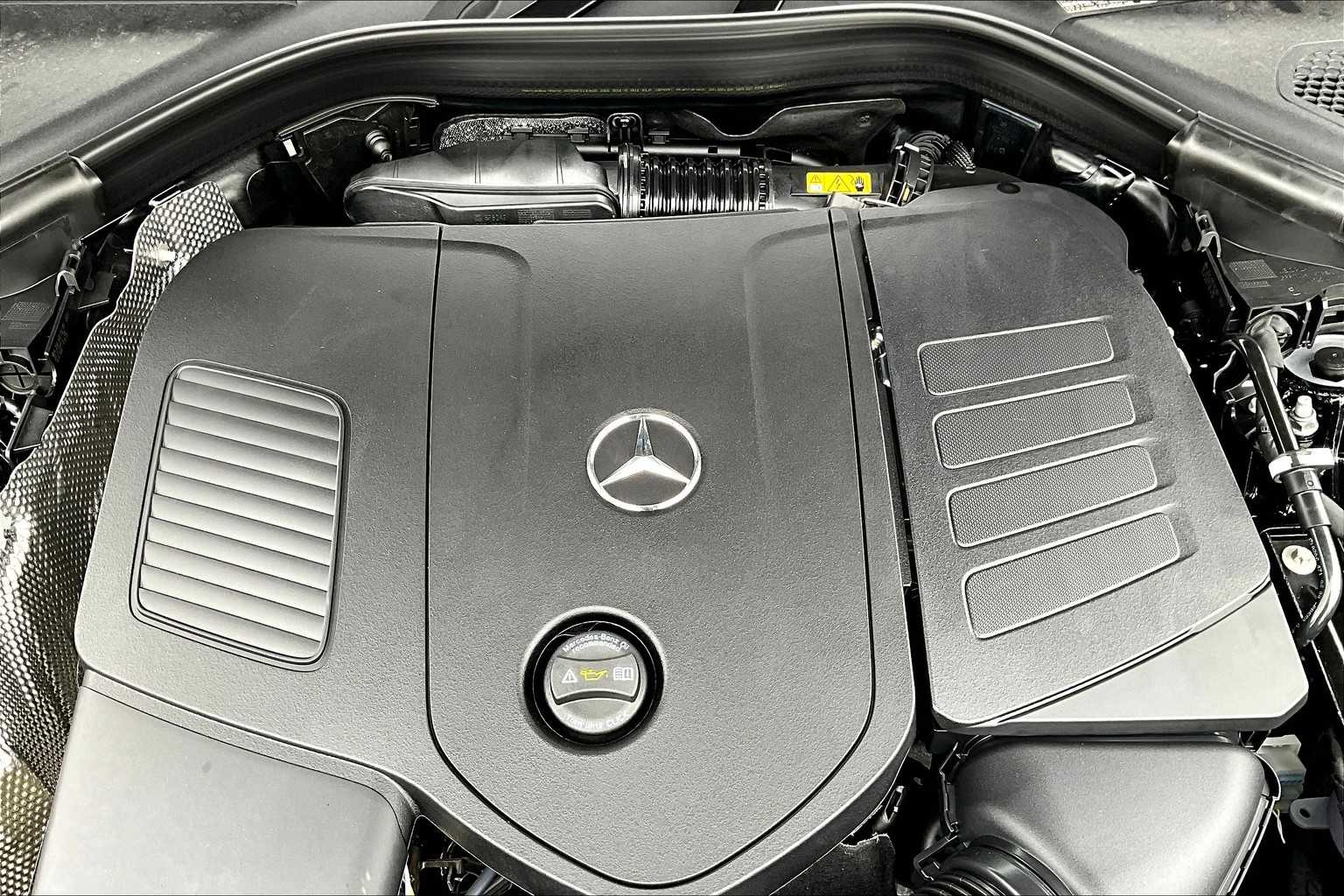 2025 Mercedes Benz GLC 350e 4MATIC photo 12
