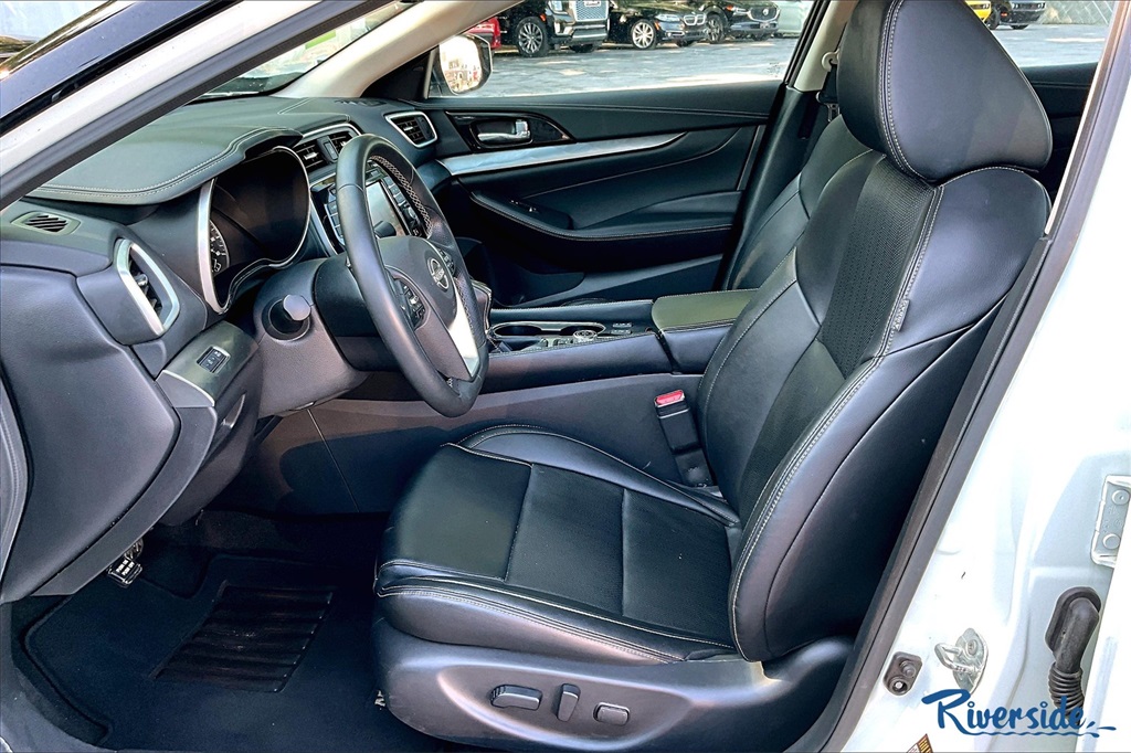 2023 Nissan Maxima SV photo 20