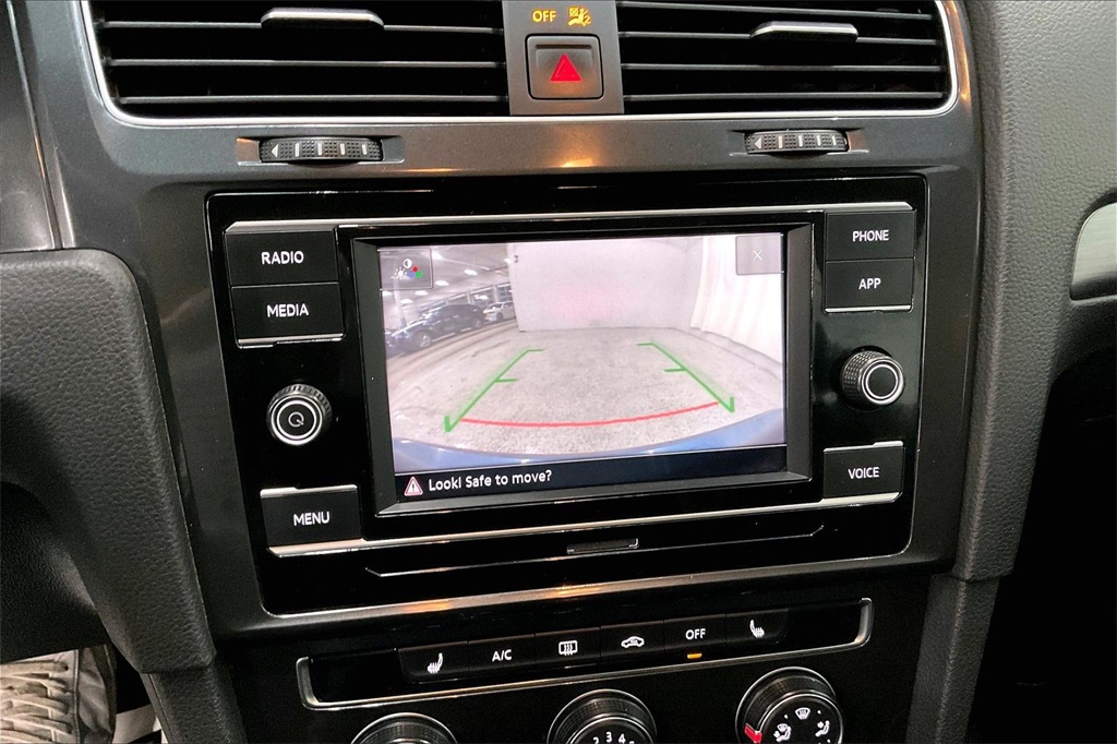 2021 VOLKSWAGEN GOLF - Image 20