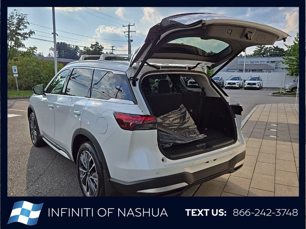 2026 Infiniti QX60 Luxe AWD photo 17