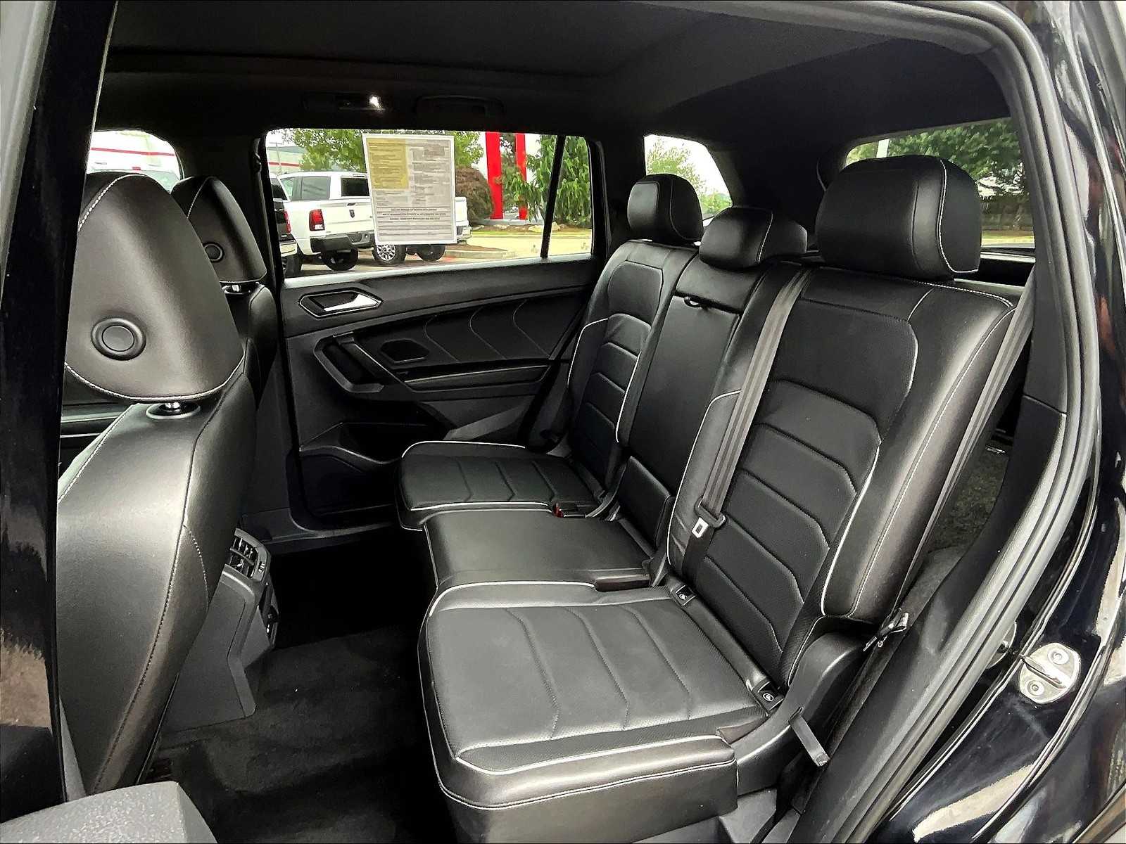 2022 Volkswagen Tiguan SEL Premium R-Line photo 14