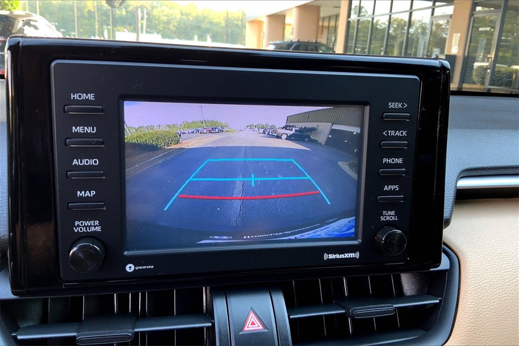 2021 Toyota RAV4 XLE photo 20