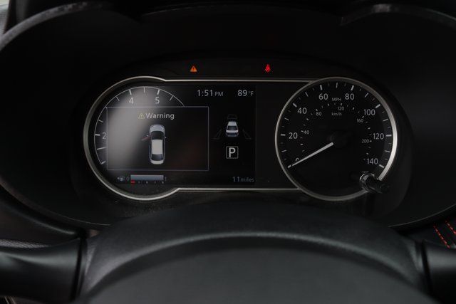 2025 Nissan Versa SR photo 13