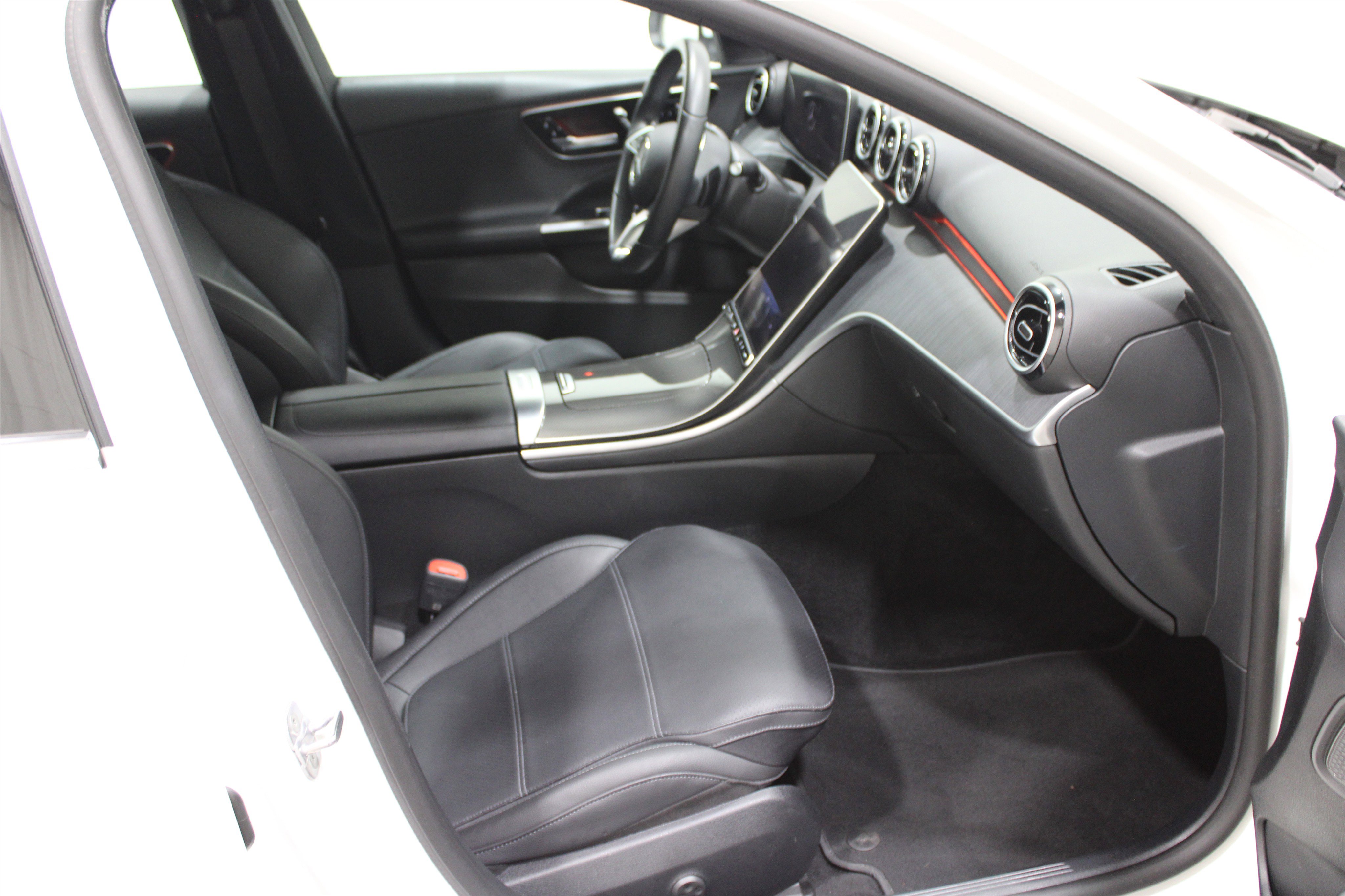 2024 Mercedes Benz C 300 photo 17