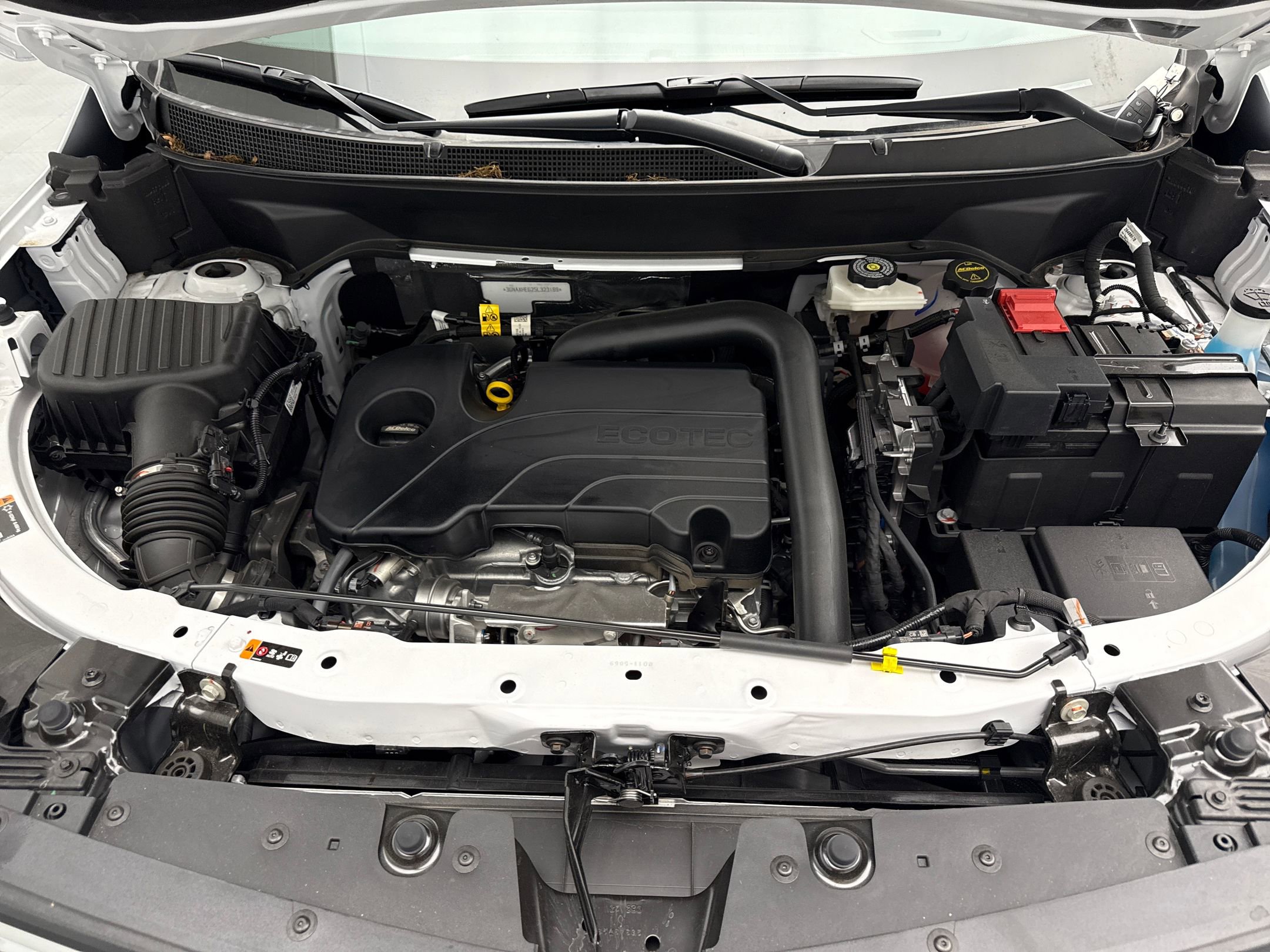 2025 Chevrolet Equinox LT photo 30