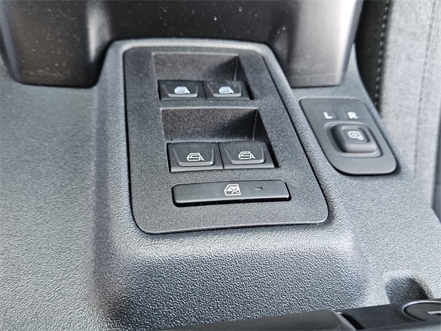 2025 Ford Bronco Base photo 21