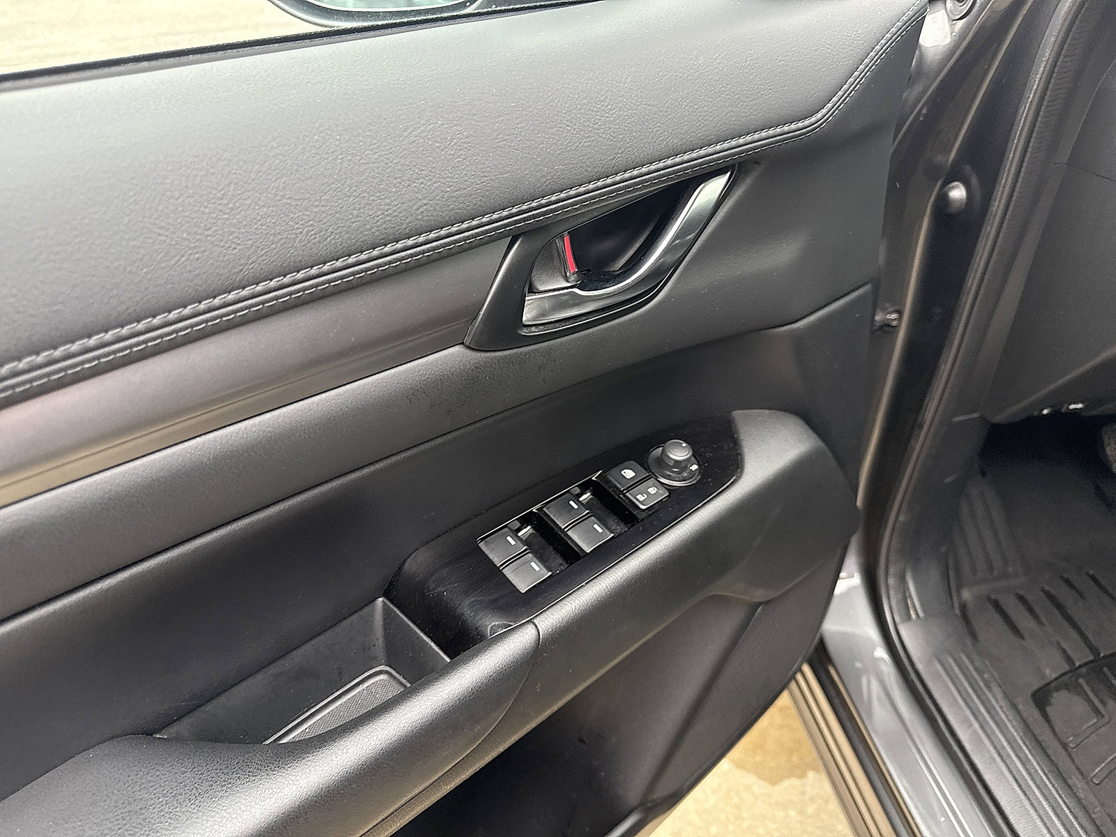2023 Mazda CX-5 2.5 Select photo 14