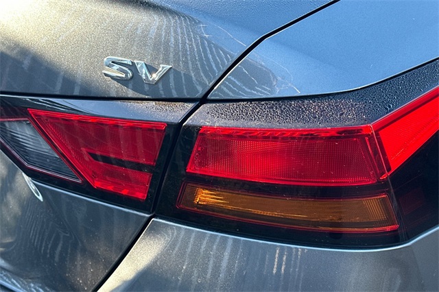 2021 Nissan Altima 2.5 SV photo 6