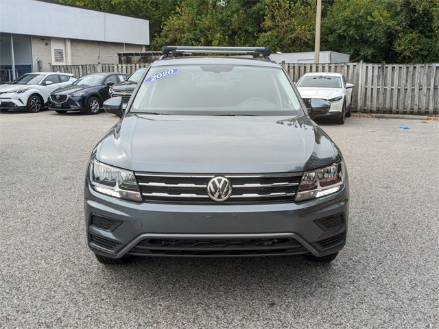 2020 Volkswagen Tiguan SE photo 3