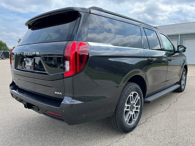 2025 Ford Expedition MAX photo 6