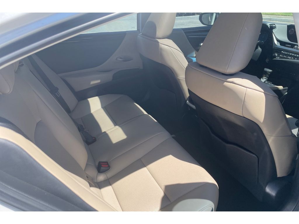 2020 Lexus ES 350 Base photo 15