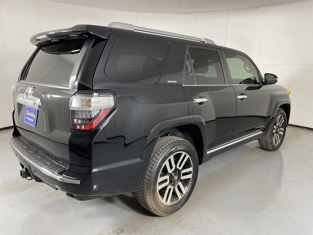 2014 Toyota 4Runner Limited photo 4