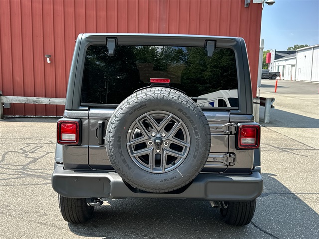 2025 Jeep Wrangler Sport S photo 3