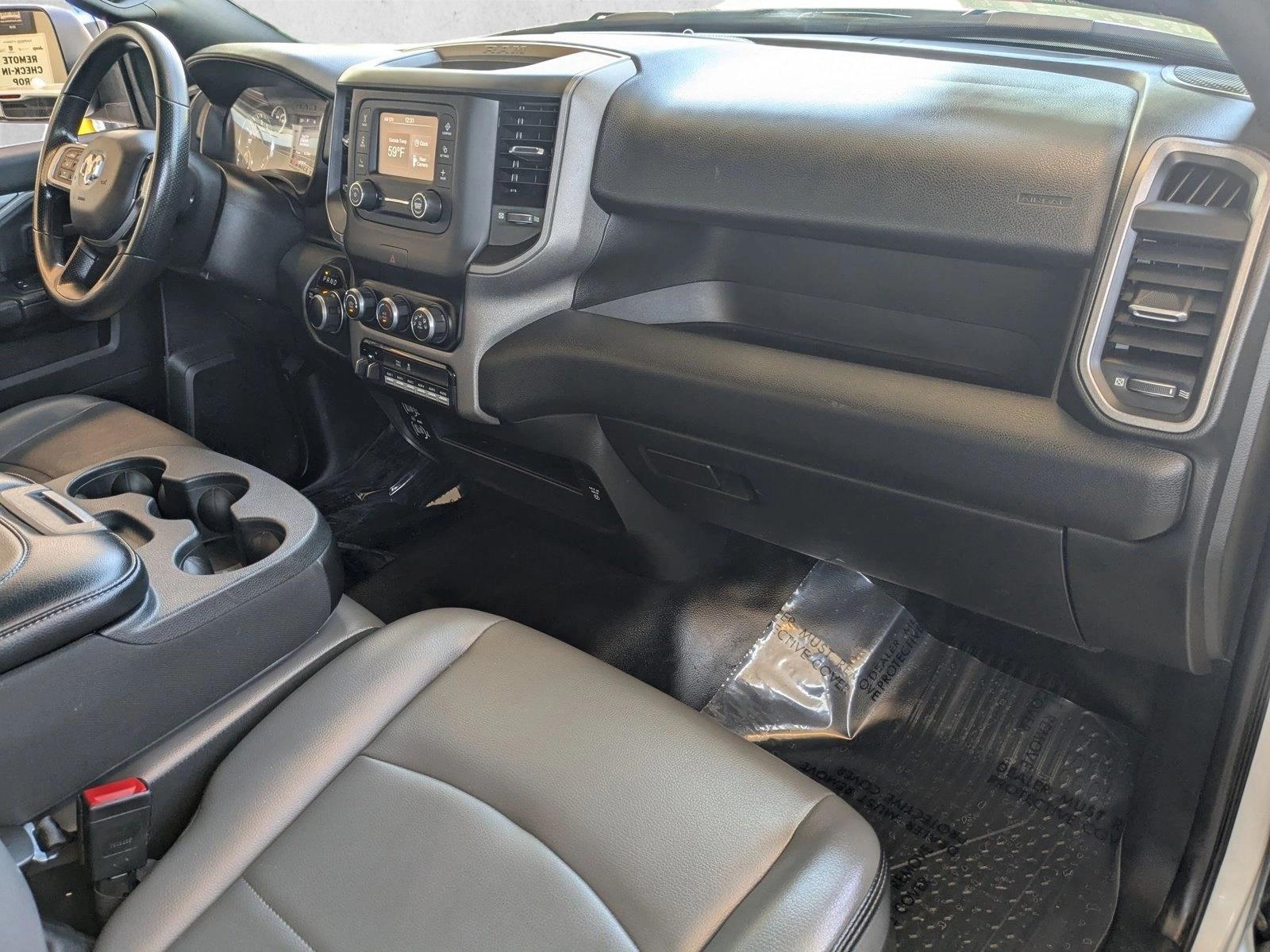 2022 Ram 2500 Tradesman photo 18