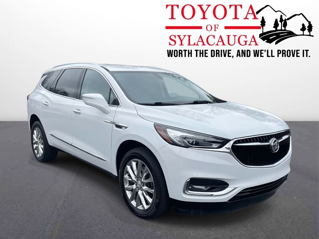 2019 Buick Enclave Essence's photo