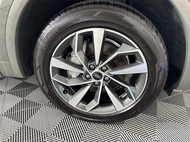 2024 Audi Q5 45 S line Premium photo 25