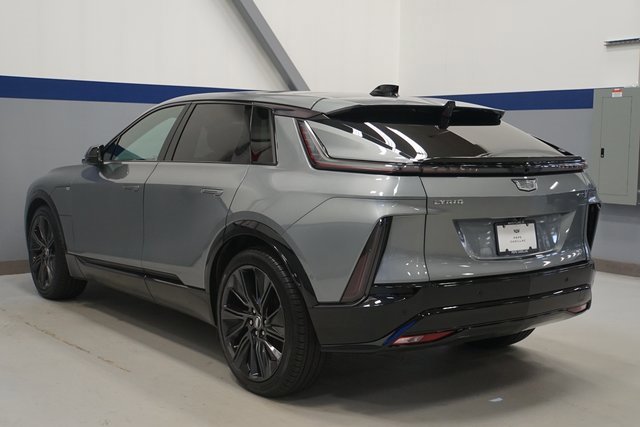2024 Cadillac Lyriq Sport photo 3