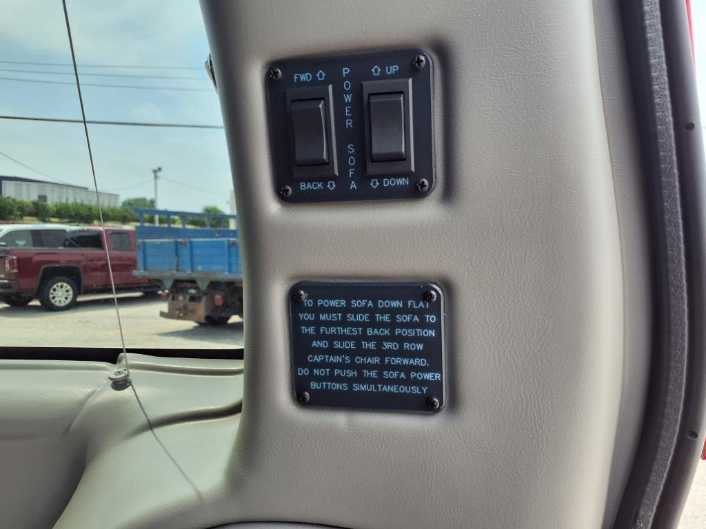 2025 Gmc Savana Cargo 2500 photo 11