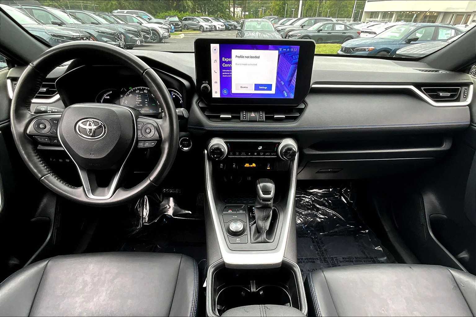 2023 Toyota RAV4 Hybrid XSE photo 12