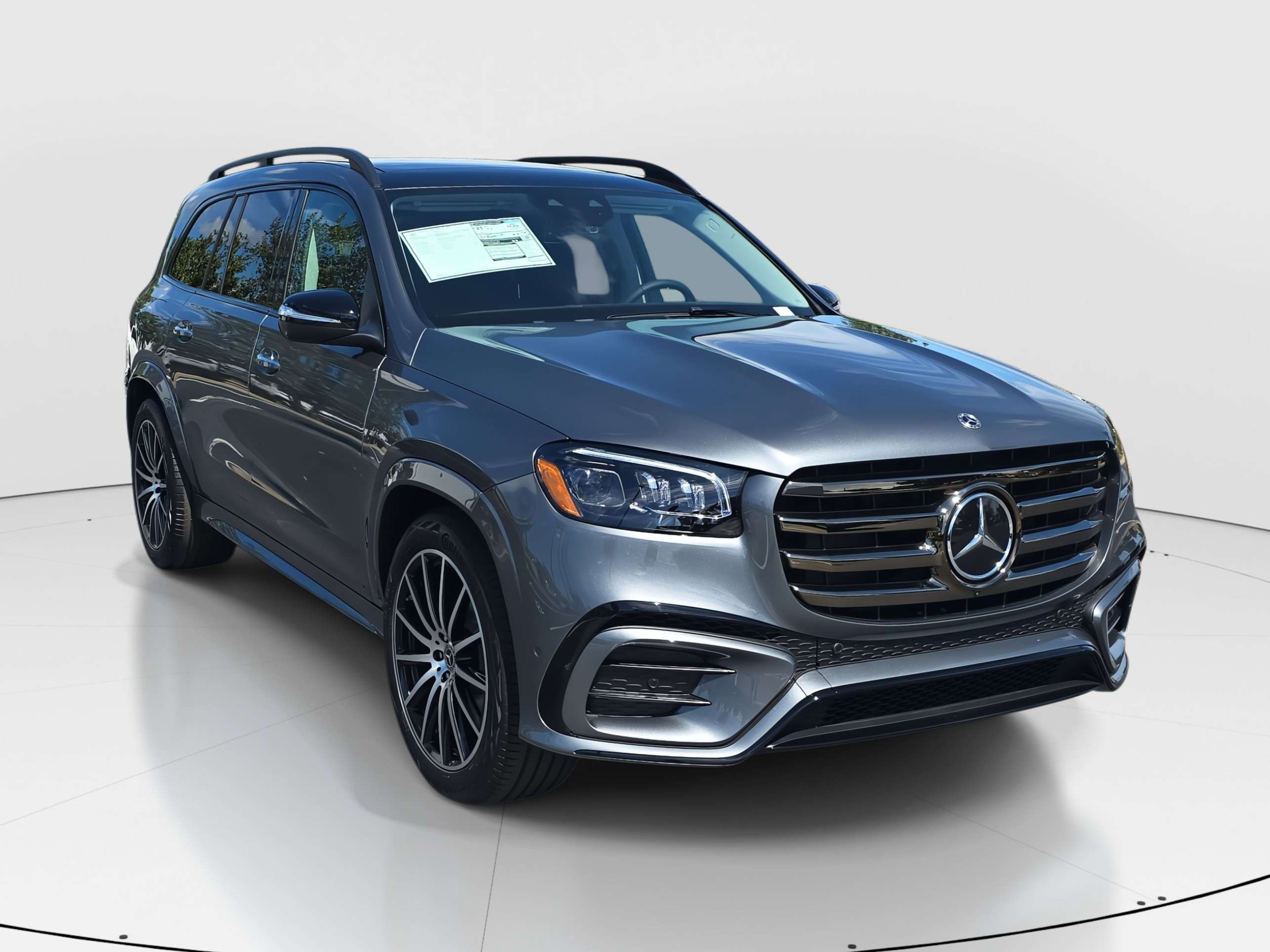2026 Mercedes Benz GLS 450 4MATIC photo 2