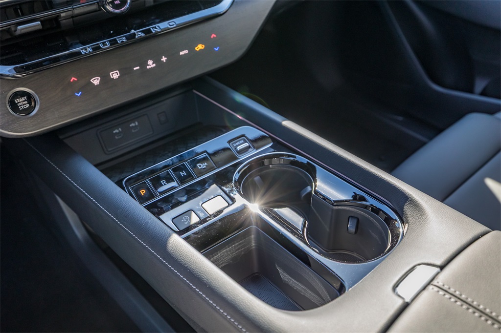 2025 Nissan Murano SL photo 17