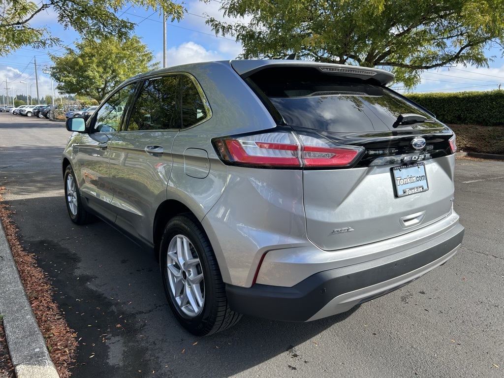 2023 Ford Edge SEL photo 7