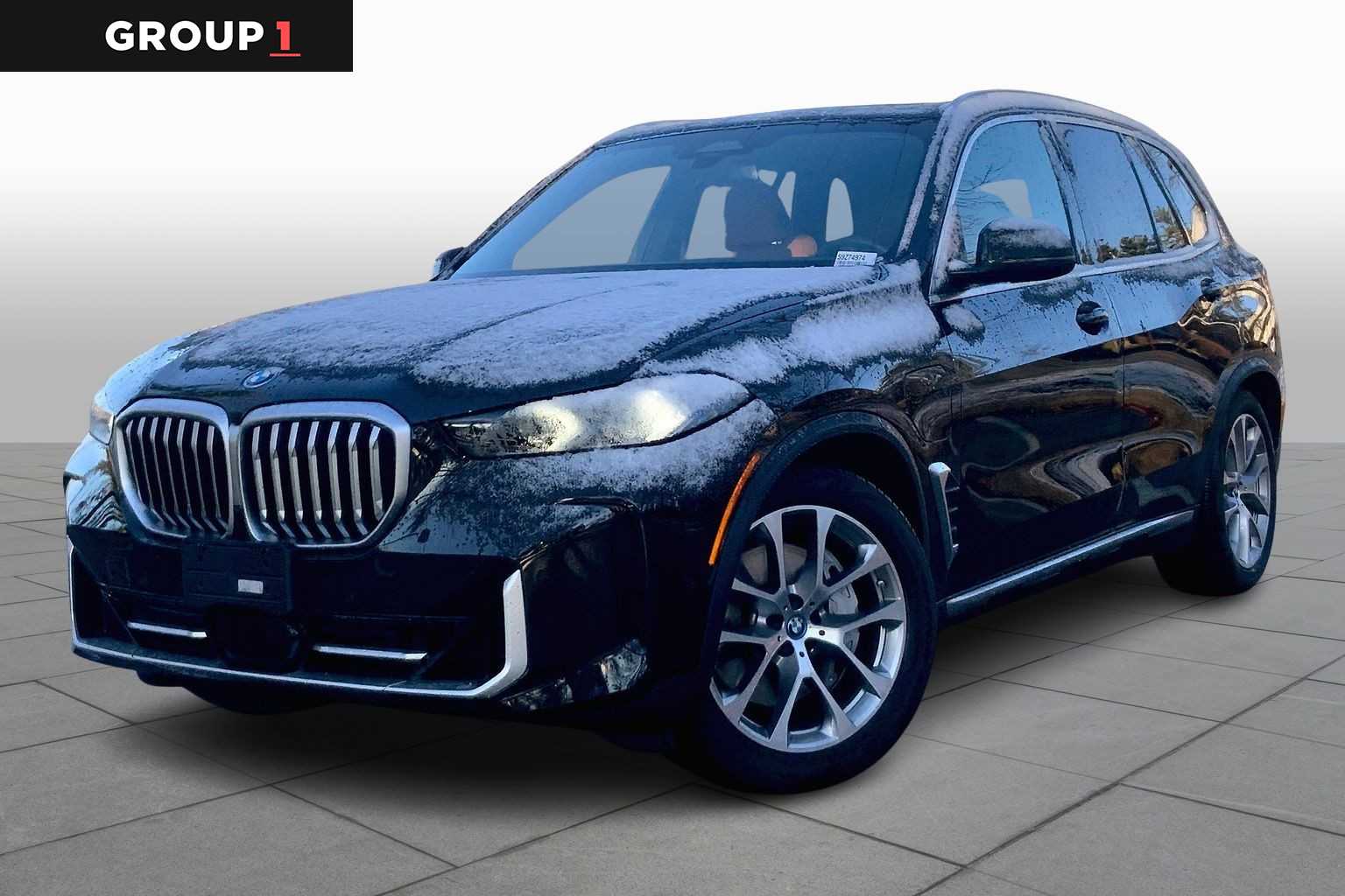 2025 BMW X5 50e's photo