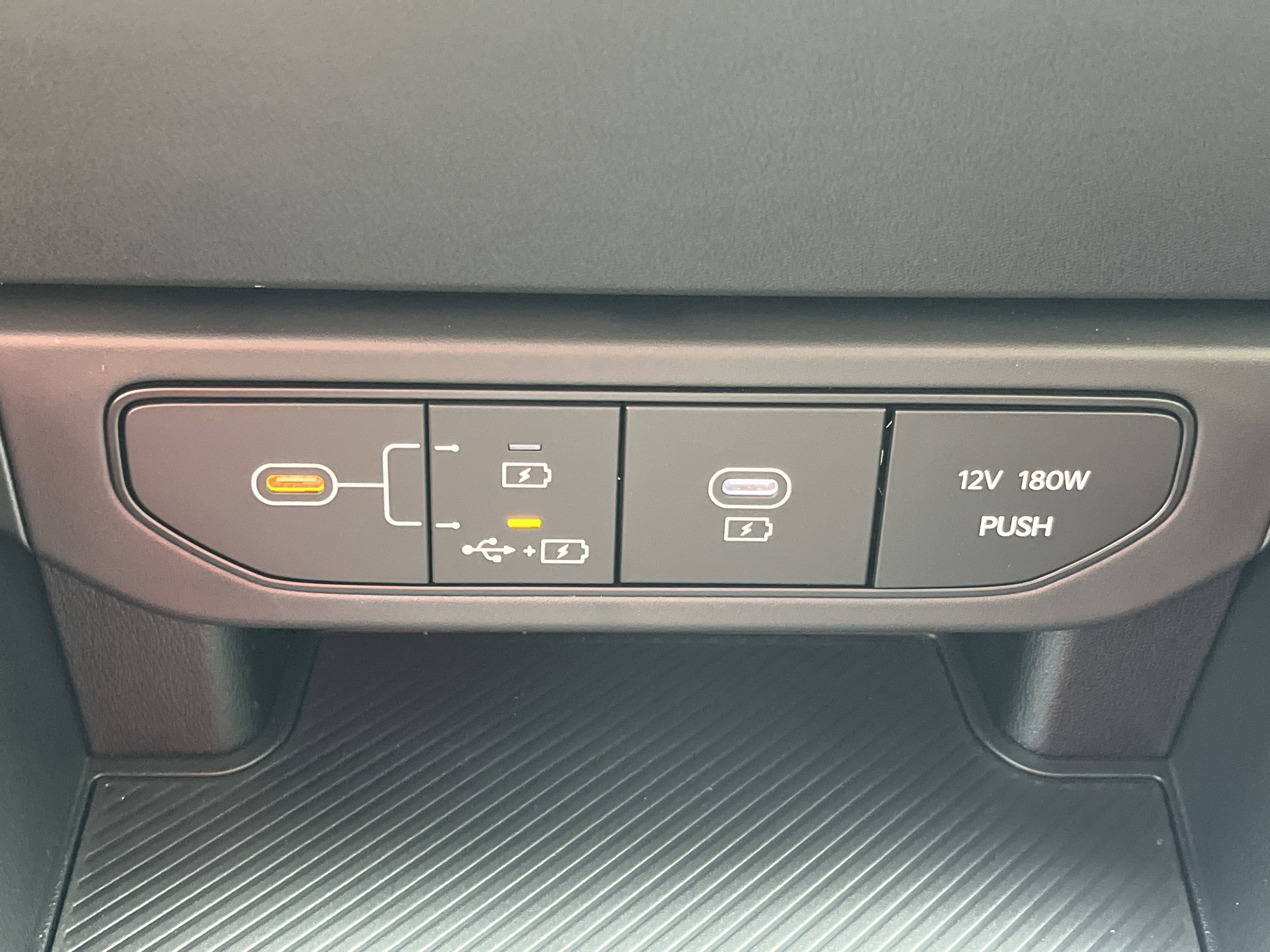 2025 Kia K4 LXS photo 5