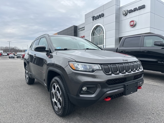 2022 Jeep Compass Trailhawk's photo