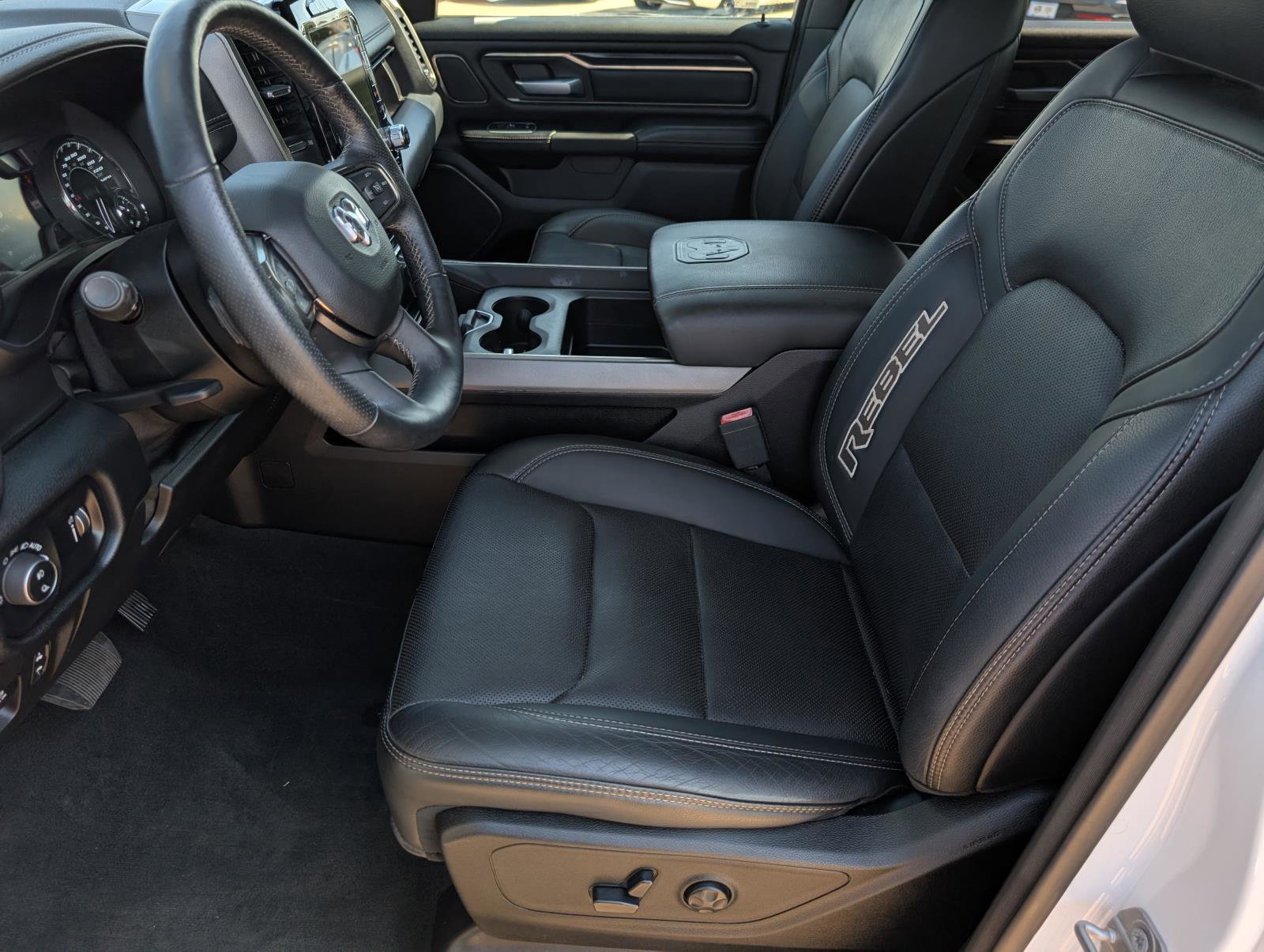 2020 Ram 1500 Rebel photo 21