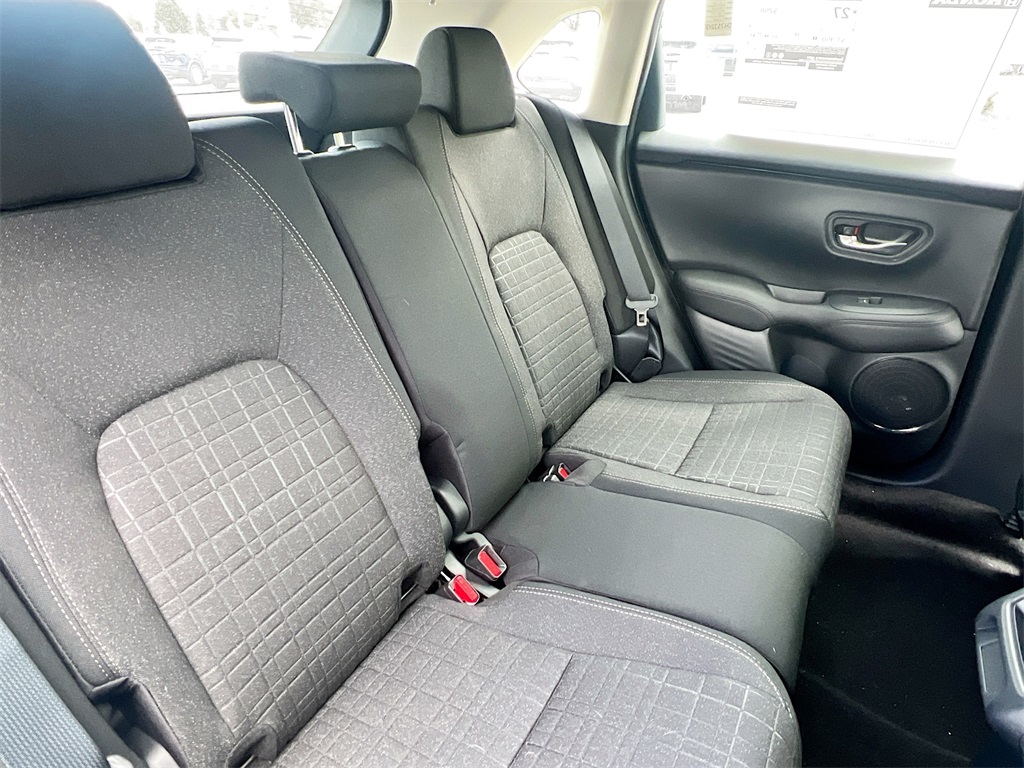 2025 Honda HR-V LX photo 25
