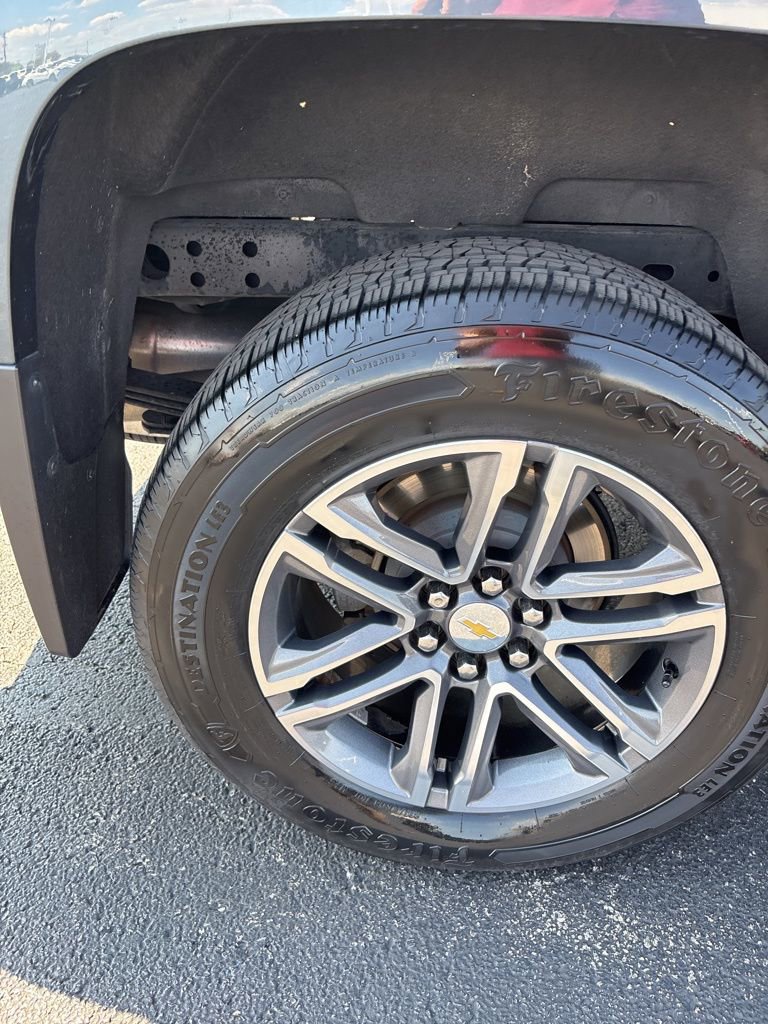 2019 Chevrolet Colorado LT photo 10