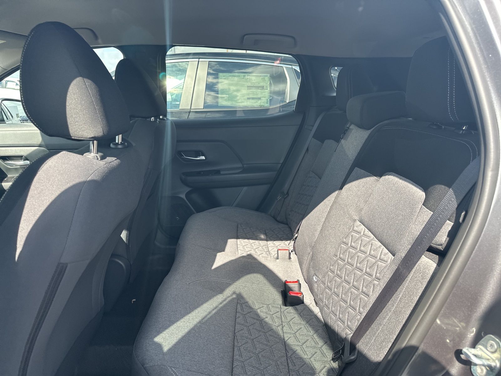 2025 Nissan Kicks SV photo 30