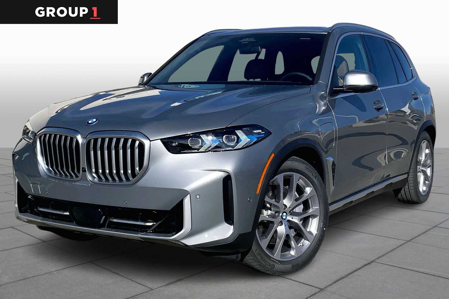 2026 BMW X5 50e's photo