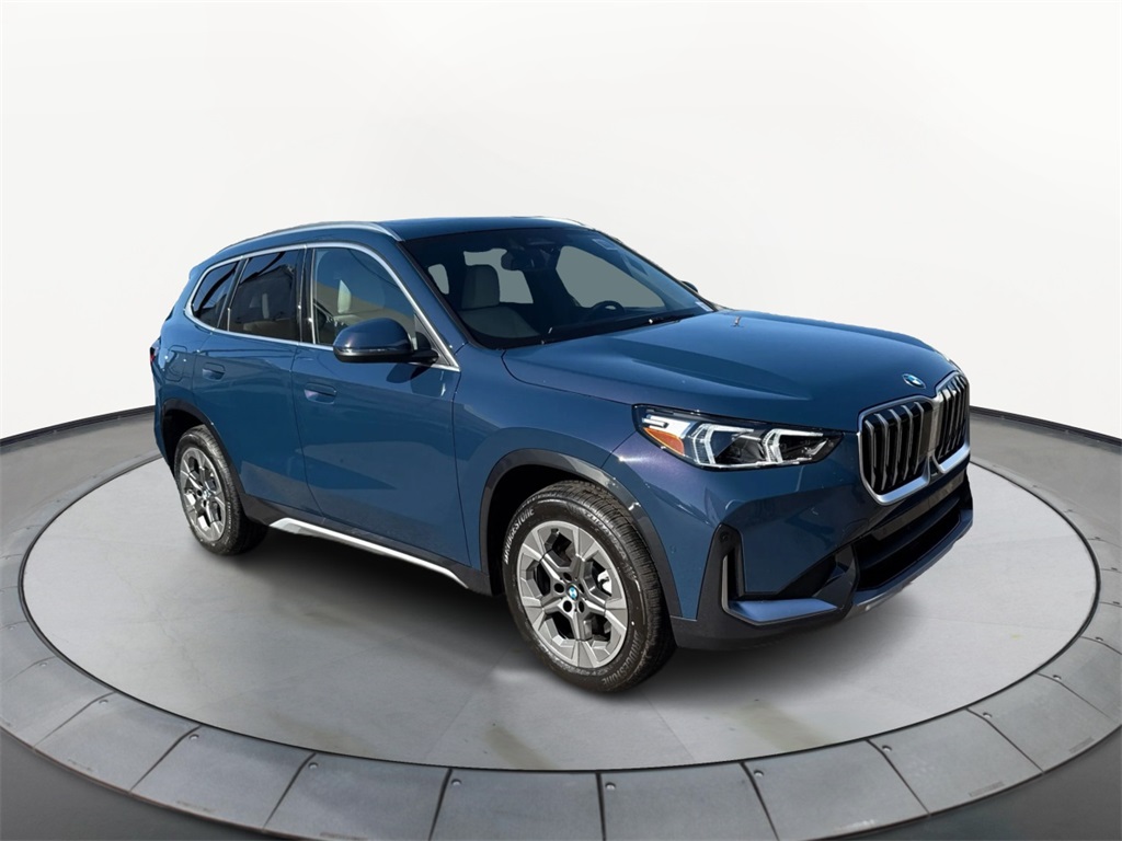 2026 BMW X1 28i's photo