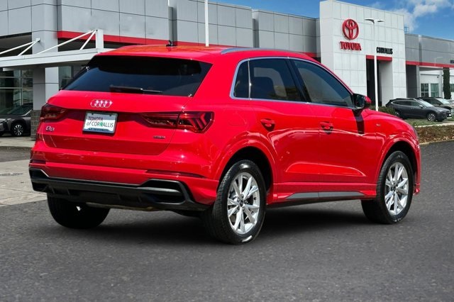 2024 Audi Q3 S line Premium photo 4