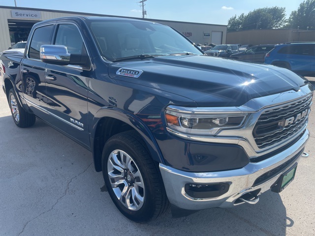 2022 Ram 1500 Limited photo 4