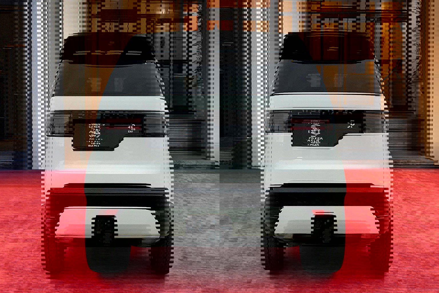 2025 Land Rover Discovery P360 Dynamic SE photo 2