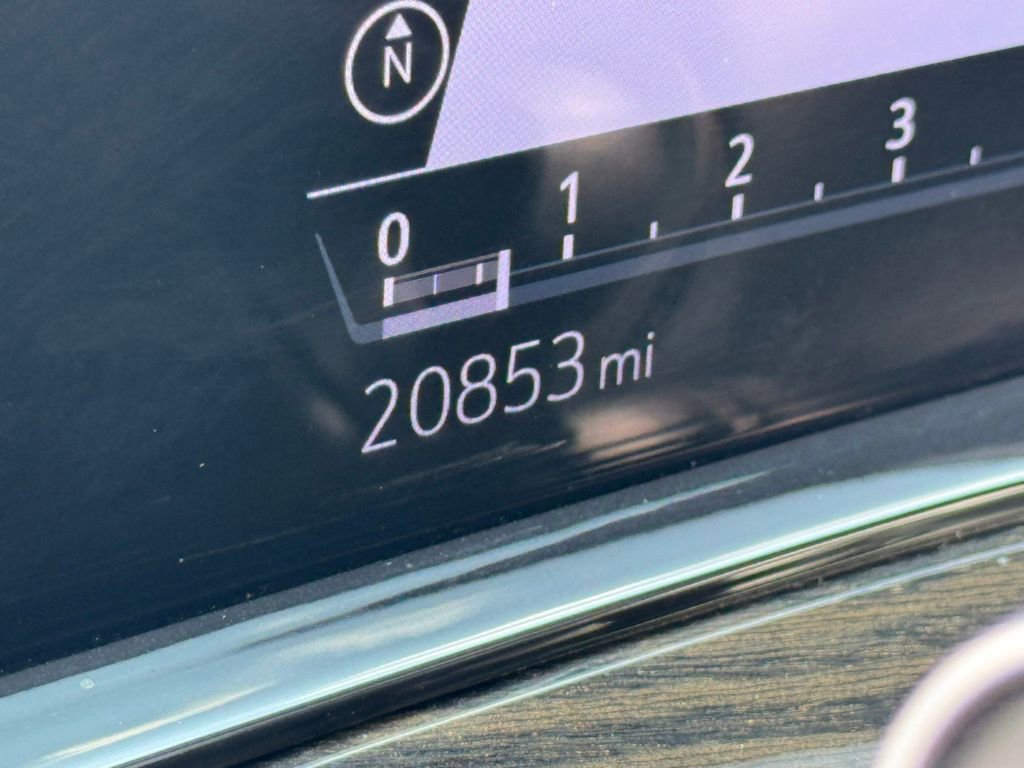 2024 Cadillac Escalade ESV Premium Luxury photo 2