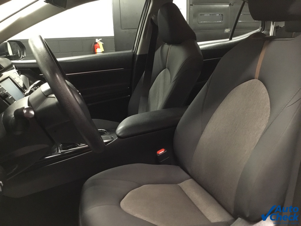 2020 Toyota Camry LE photo 23