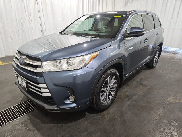 2018 Toyota Highlander Hybrid XLE photo 2