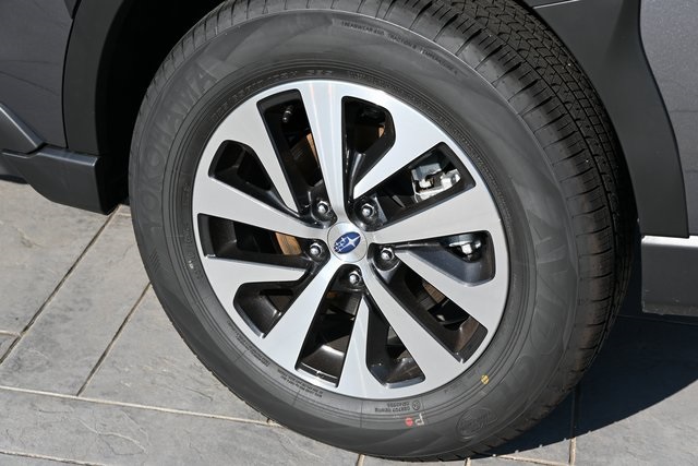 2025 Subaru Outback Premium photo 11