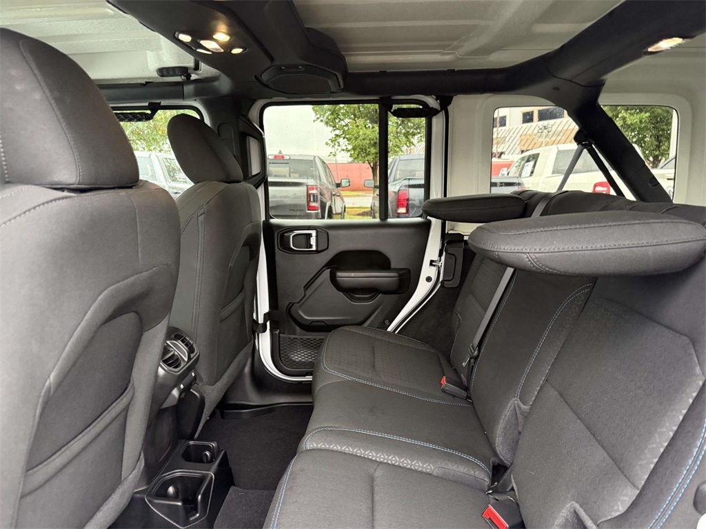 2021 Jeep Wrangler Unlimited Islander photo 16