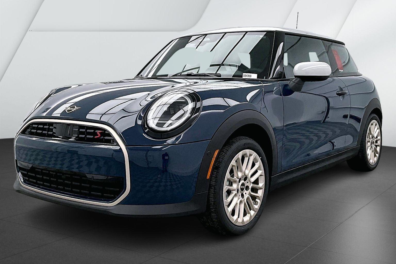2026 MINI Hardtop 2 Door S's photo