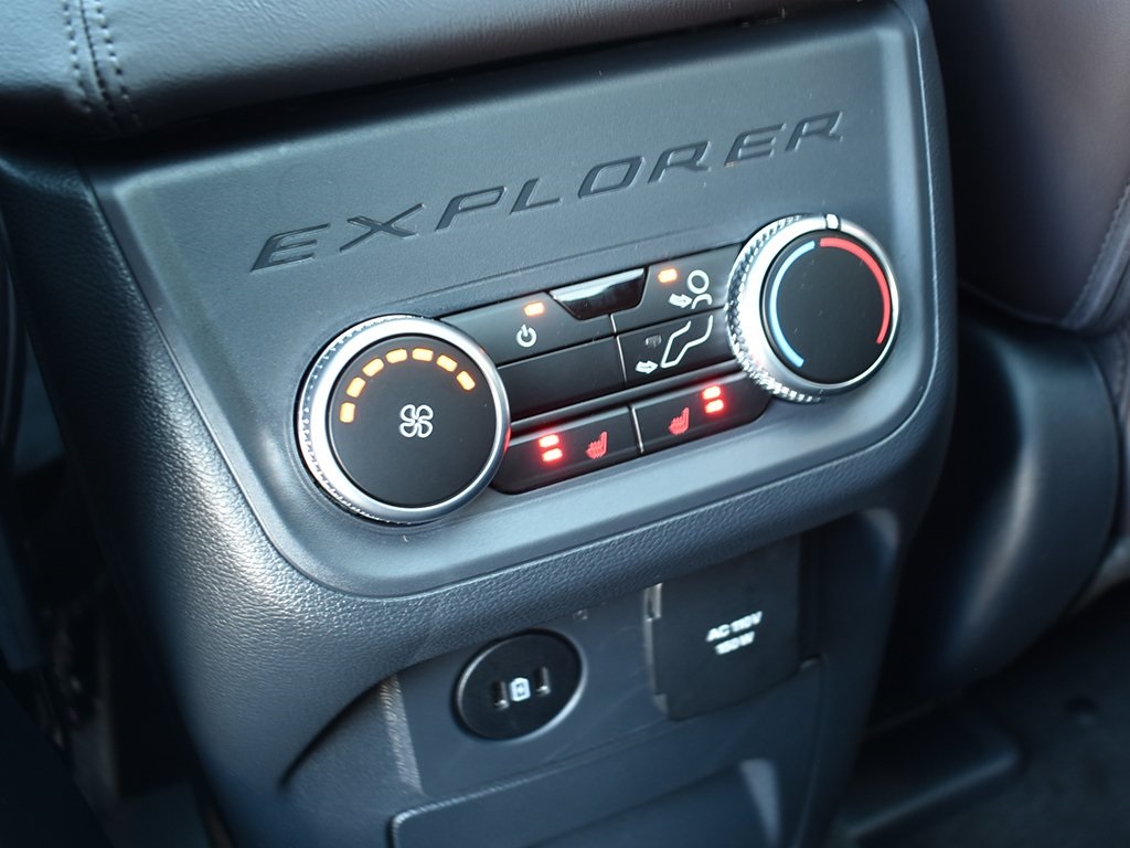 2025 Ford Explorer Platinum photo 22